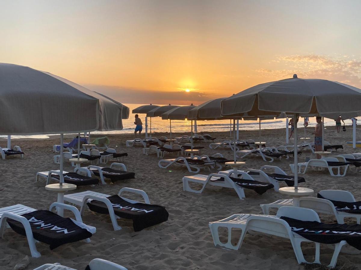 Hotel Mida Scoglitti Exteriör bild