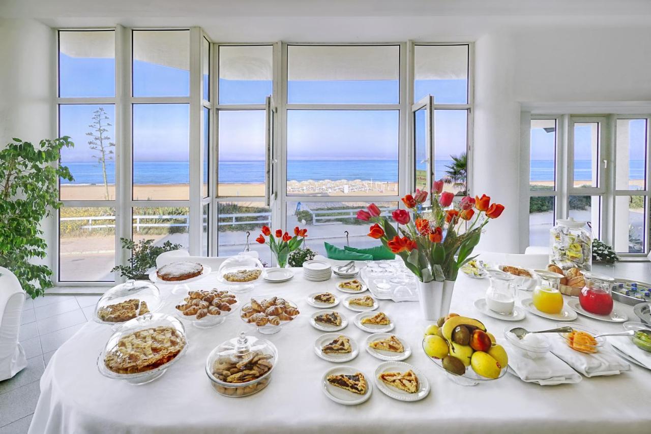Hotel Mida Scoglitti Exteriör bild