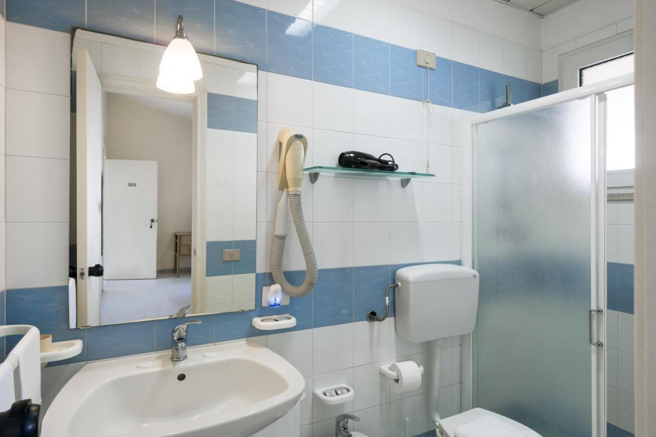 Hotel Mida Scoglitti Exteriör bild