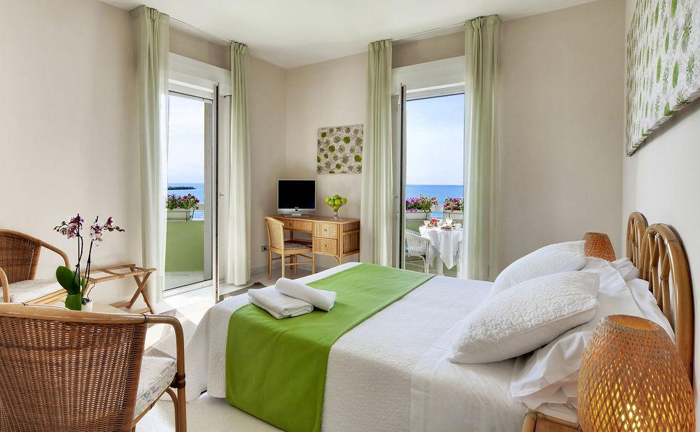 Hotel Mida Scoglitti Exteriör bild